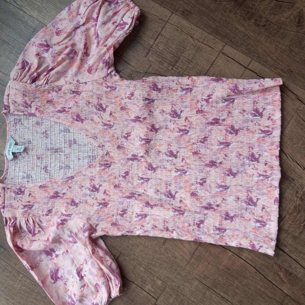 XS. Pink and Purple Floral Blouse with Long Sleeves